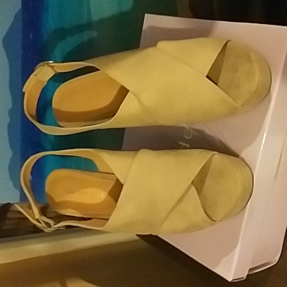 Madden Girl platforms
